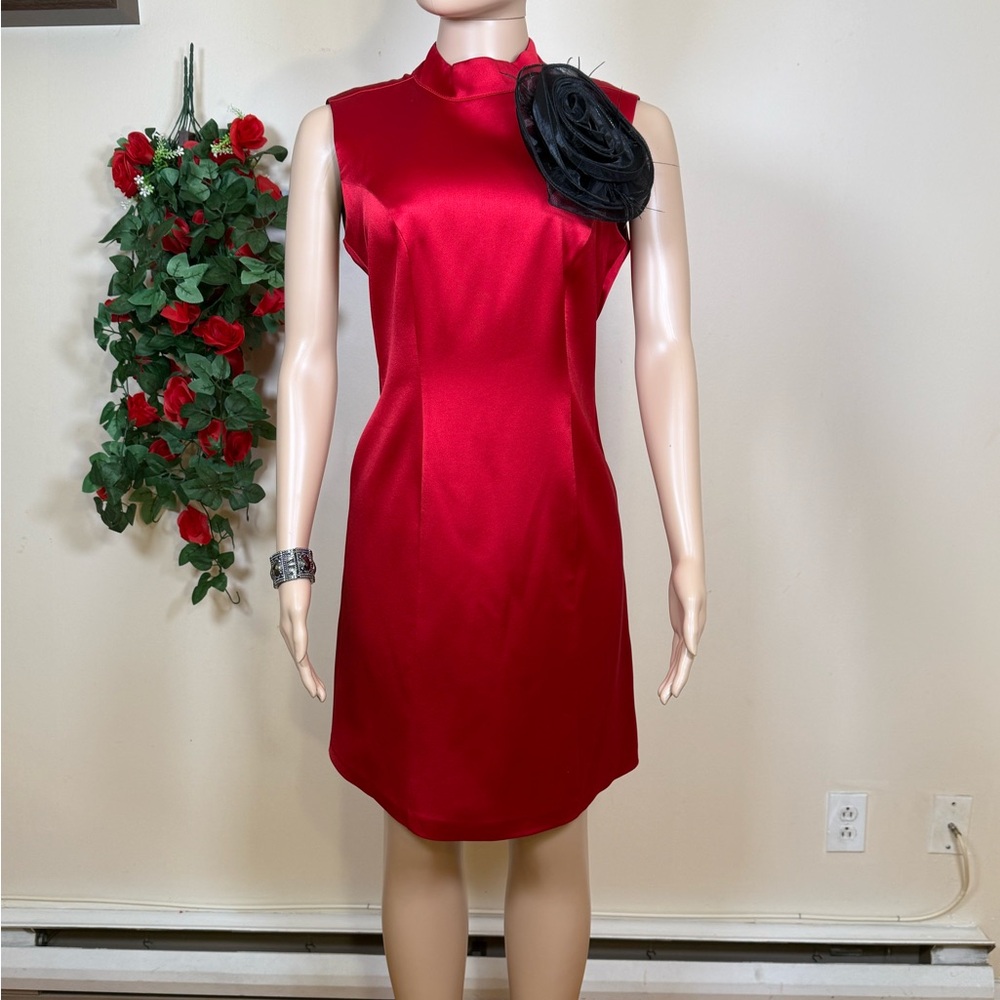 Elegant Red Sleeveless Dress with Black Floral Accent